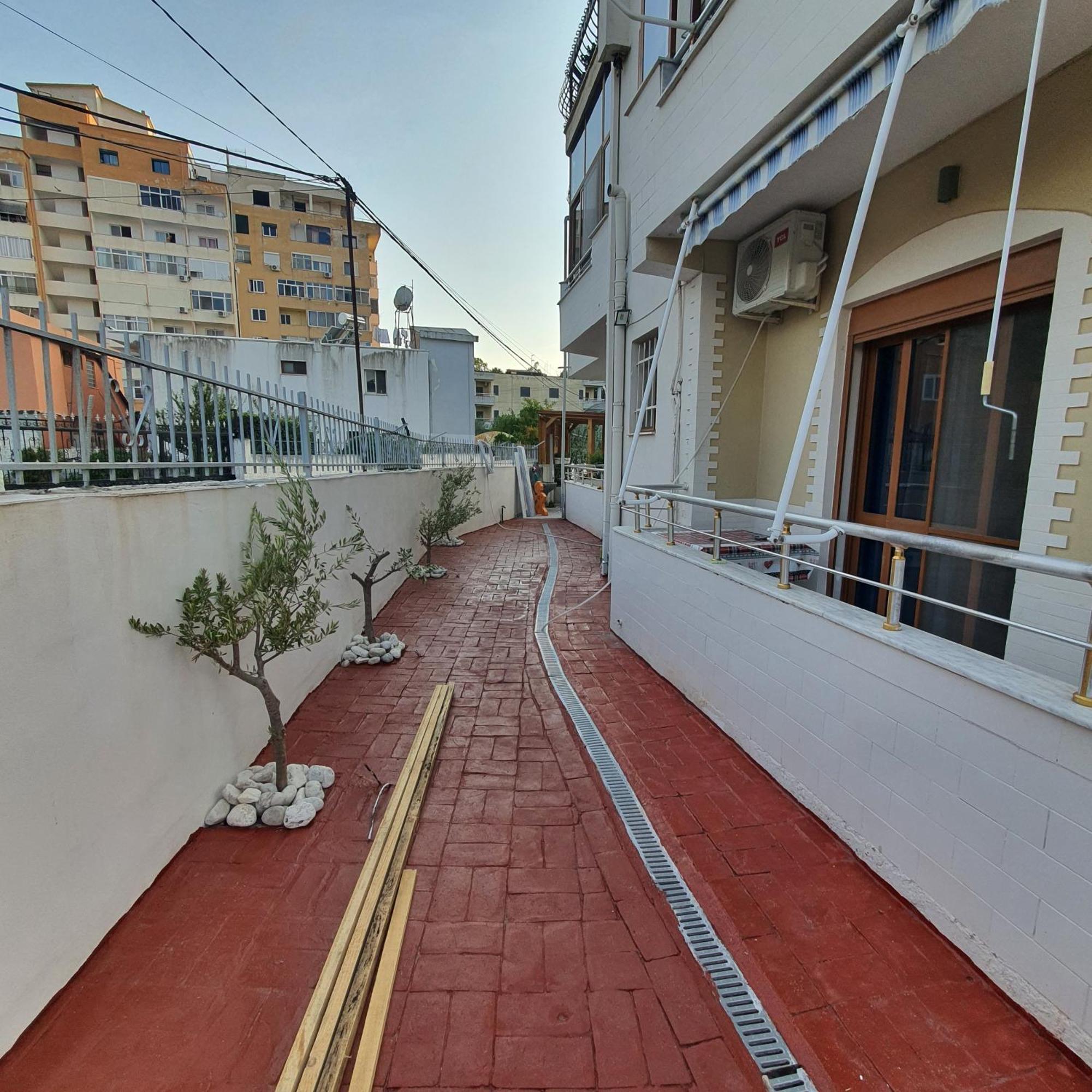 My Apartments Durrës Exteriör bild